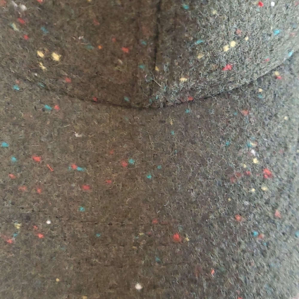 Universal Thread Cap - Picture 2 of 8